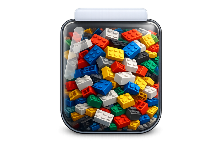 Sklenice plná LEGO kostiček